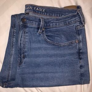 American Eagle 90’s Straight Jean